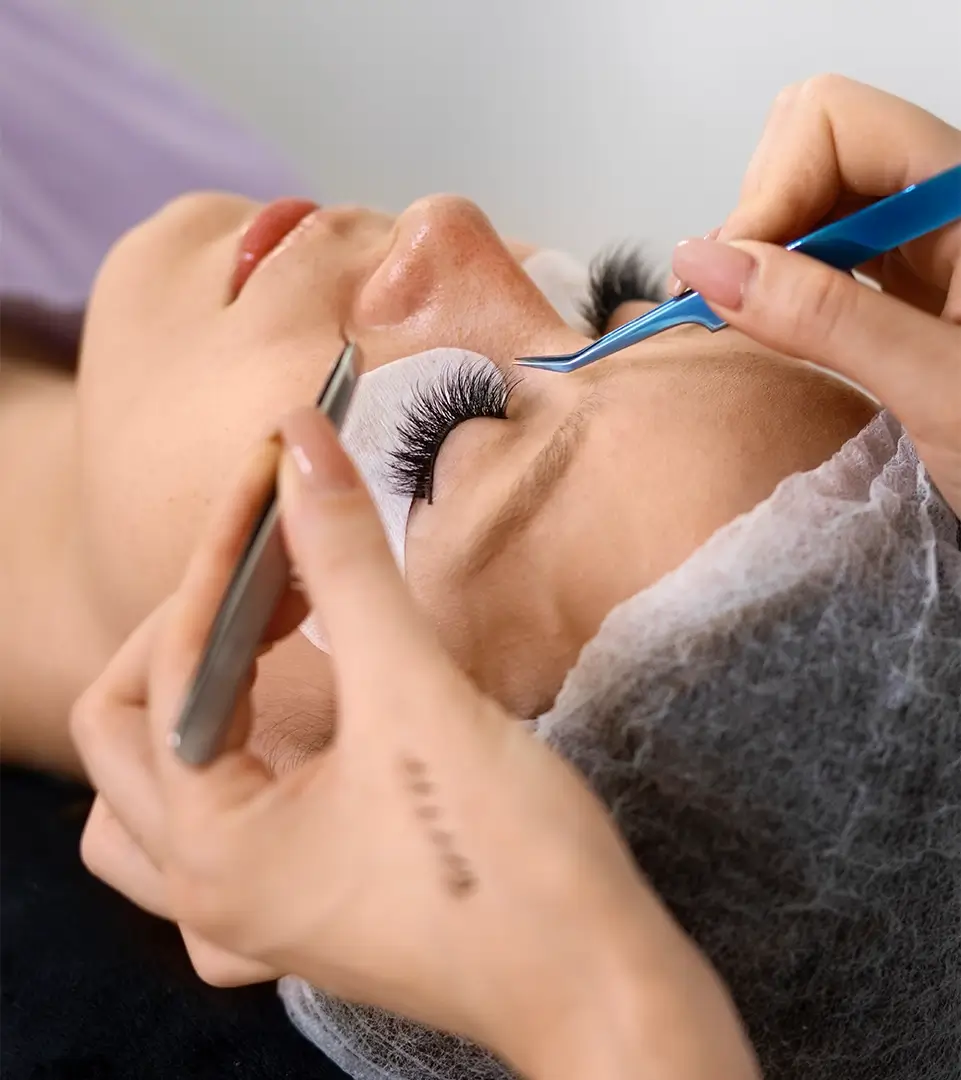 The Eyelash Expectation-2